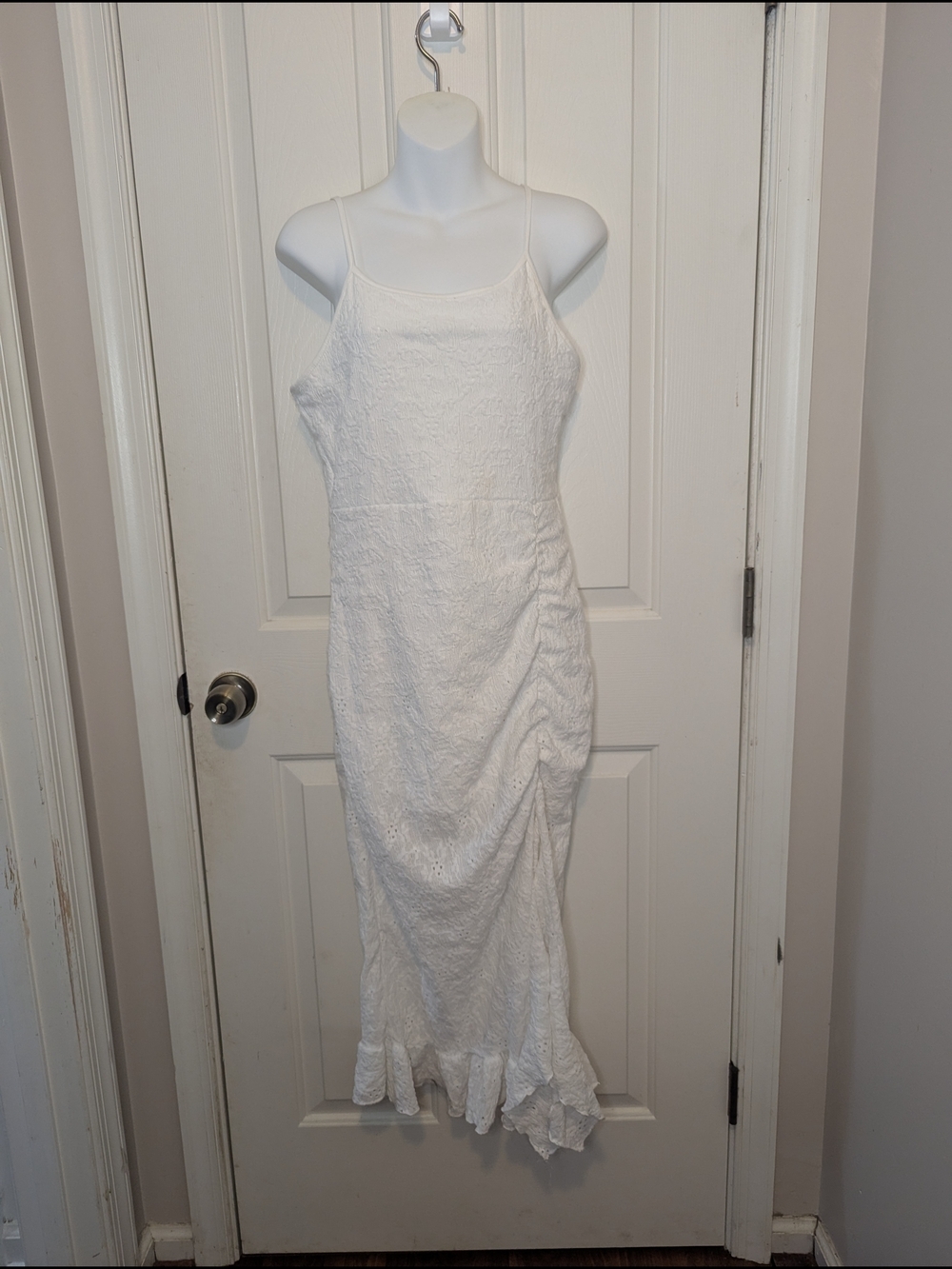 Joocy Babi White Lace Ruched Maxi Dress Ruffle Hem Cami Spaghetti Strap Size L